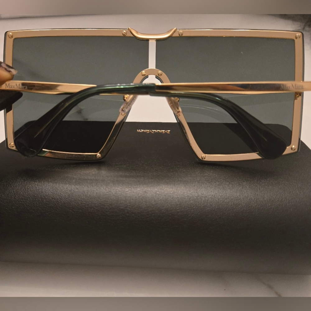 Max MaraWomen's MM0117  Adjustable nose pads Sunglasses &  Branded Case & Lining